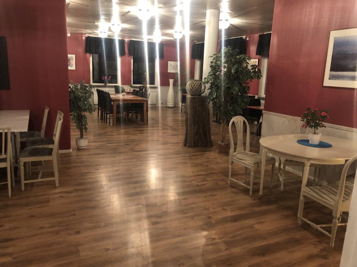 Dentas Hotell Raivi Hoting Екстер'єр фото